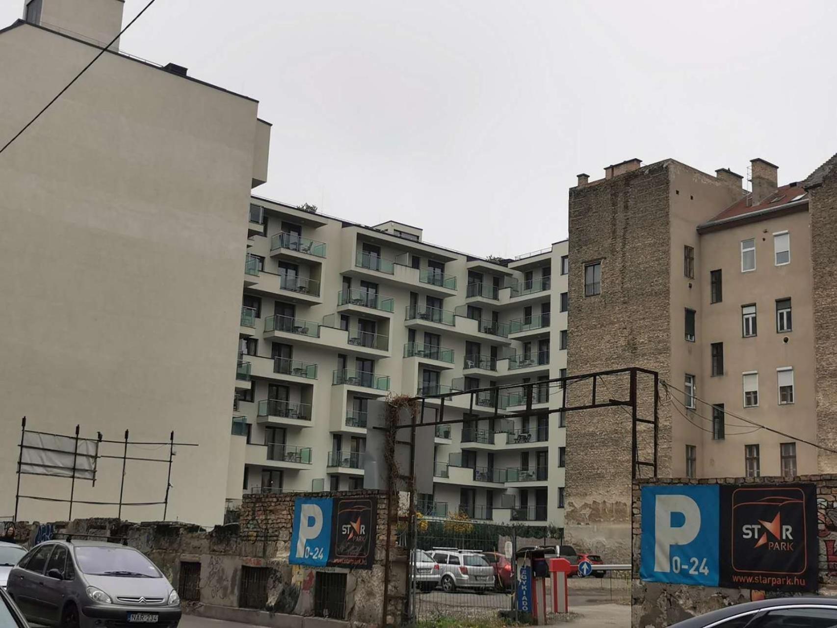 Apartamento E34 *